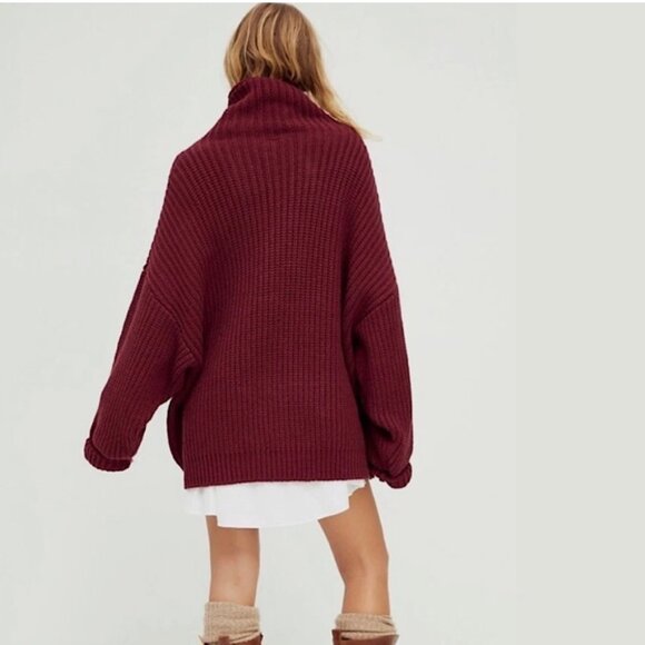 Free People Swim Too Deep Turtleneck Sweater Pullover Maroon Oversized Medium - Picture 5 of 10